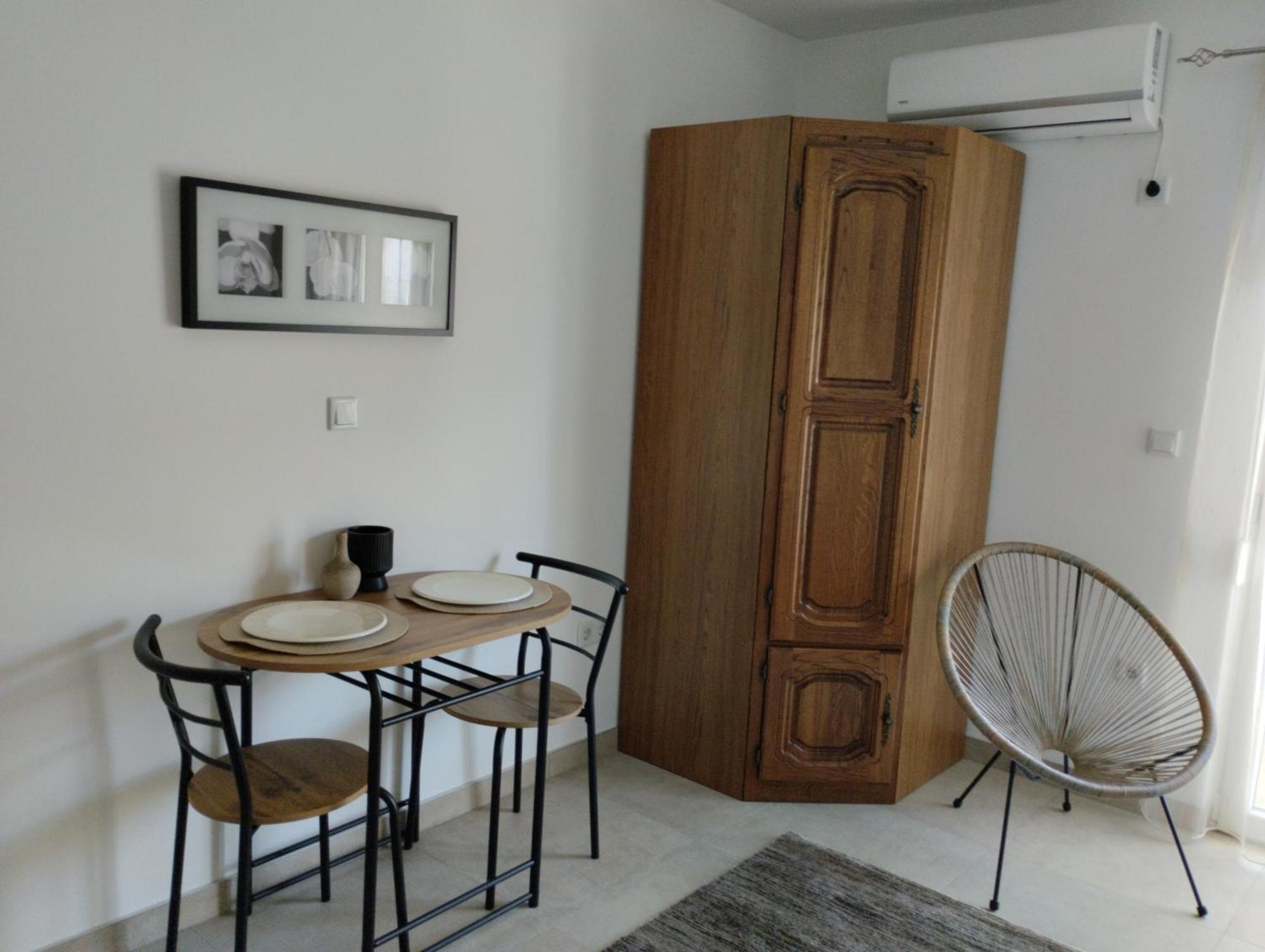 Apartament Iris Ivanica Zewnętrze zdjęcie