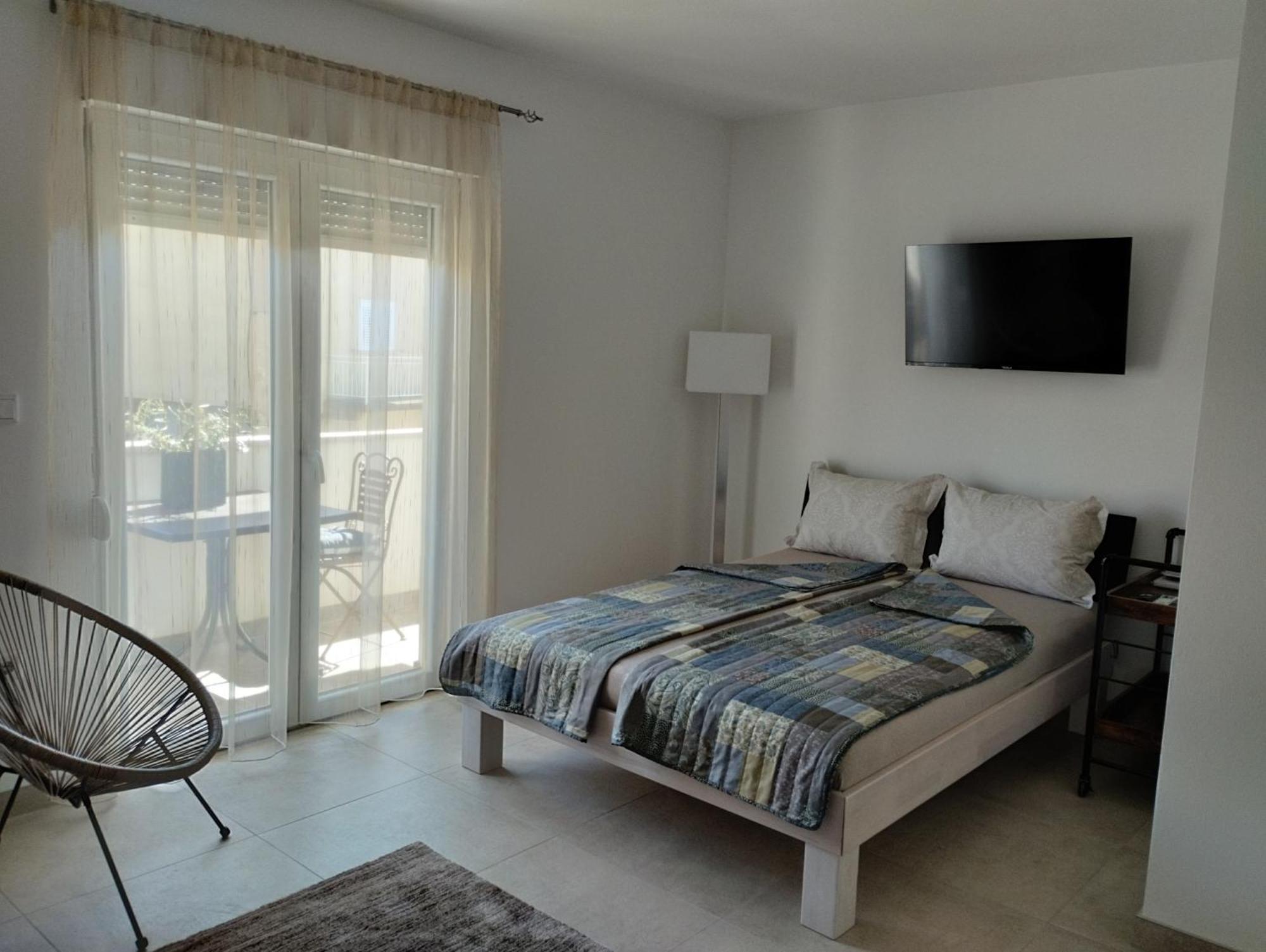 Apartament Iris Ivanica Zewnętrze zdjęcie
