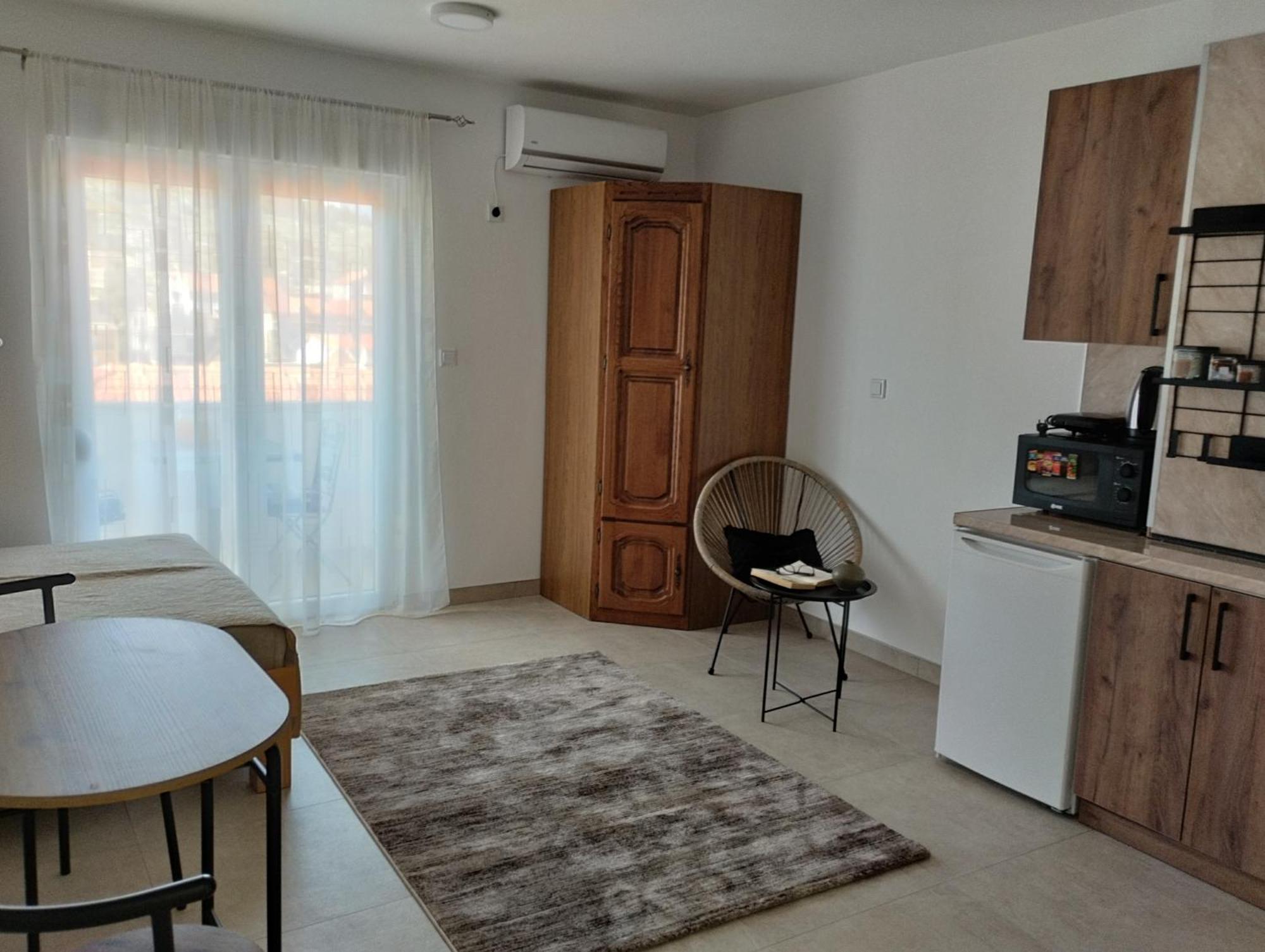 Apartament Iris Ivanica Zewnętrze zdjęcie